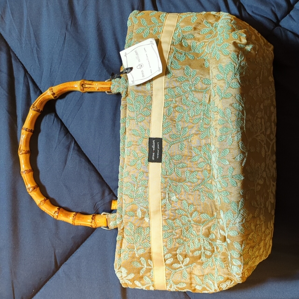 Anna William purse